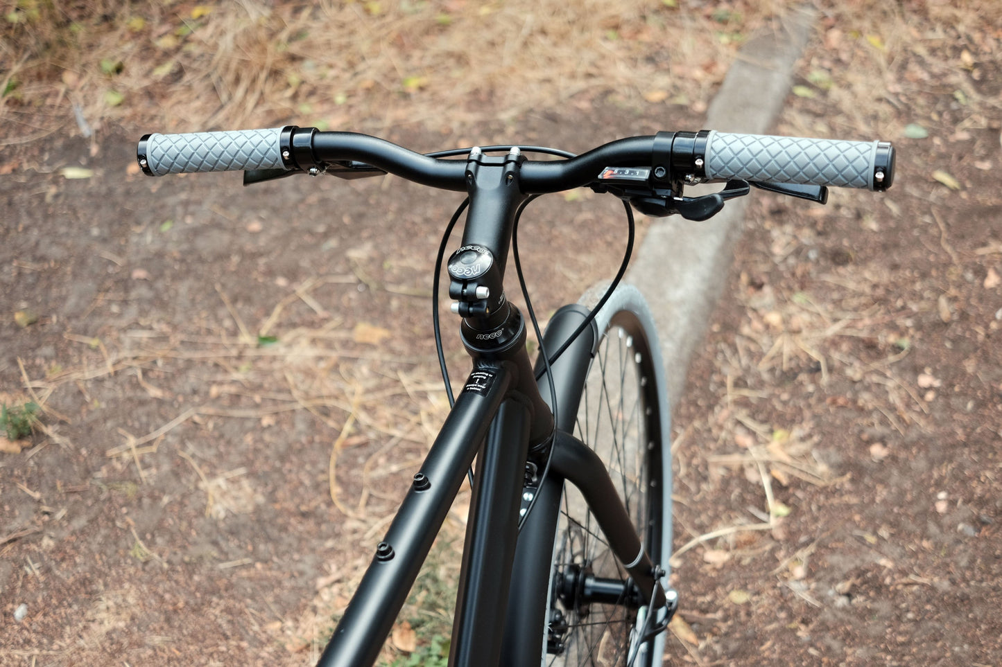 Muddy Fox Gridlock 700C Urban (Stealth) - Equipped 7-Speed City/Commuter Bike